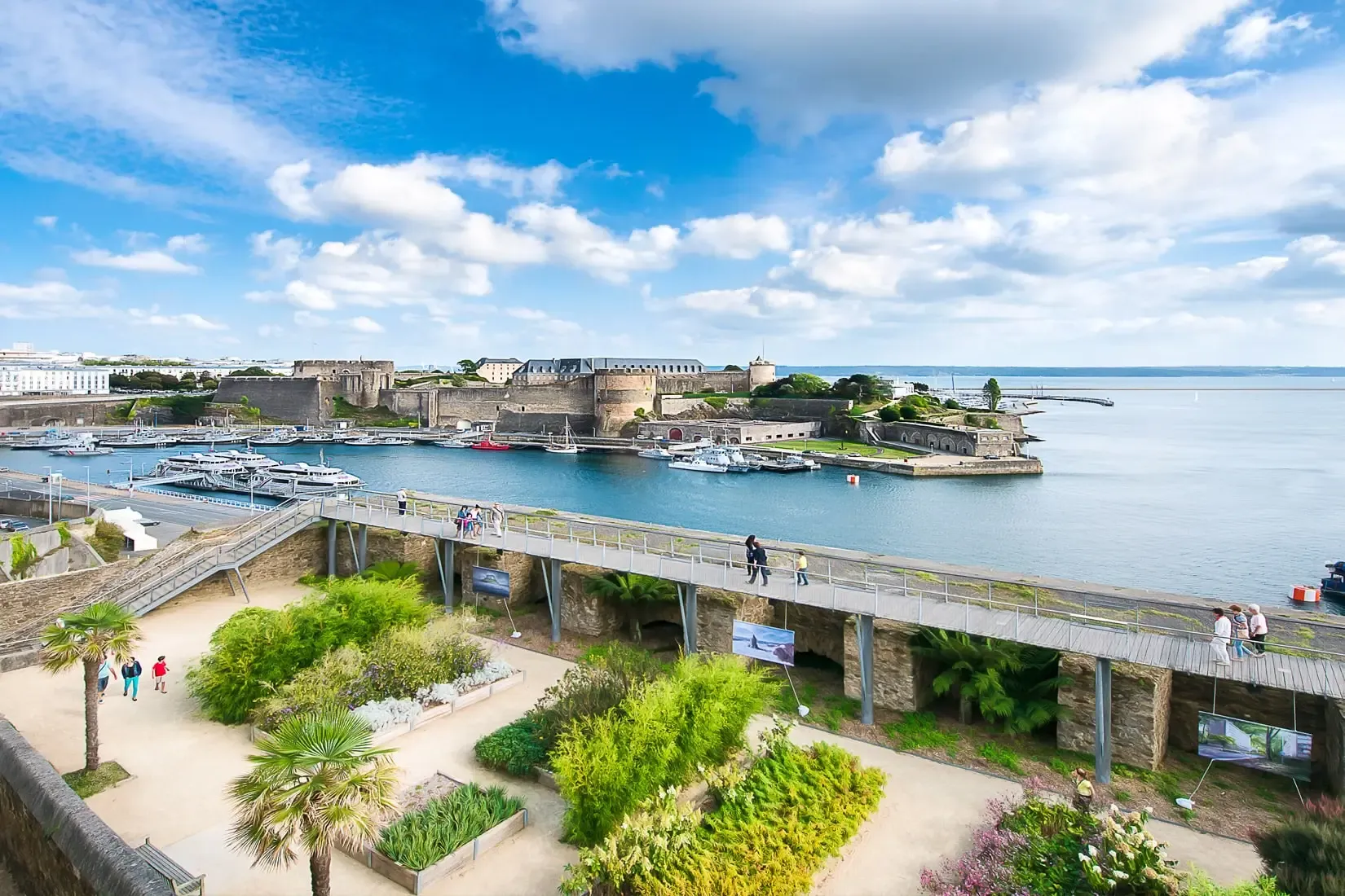 Déplacements quotidiens à Brest avec chauffeur privé